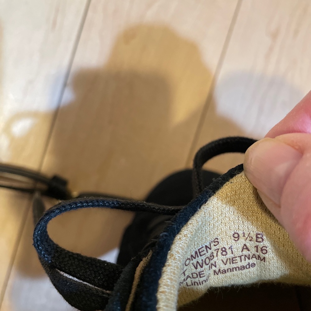 COLE HAAN Grand OS Black Suede 9.5 lace up - Picture 5 of 7